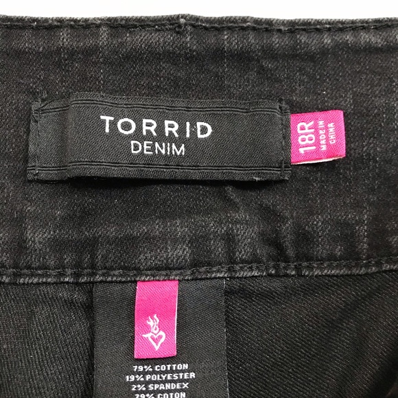 Torrid Black High-Waisted Jeans 18R - Picture 3 of 5